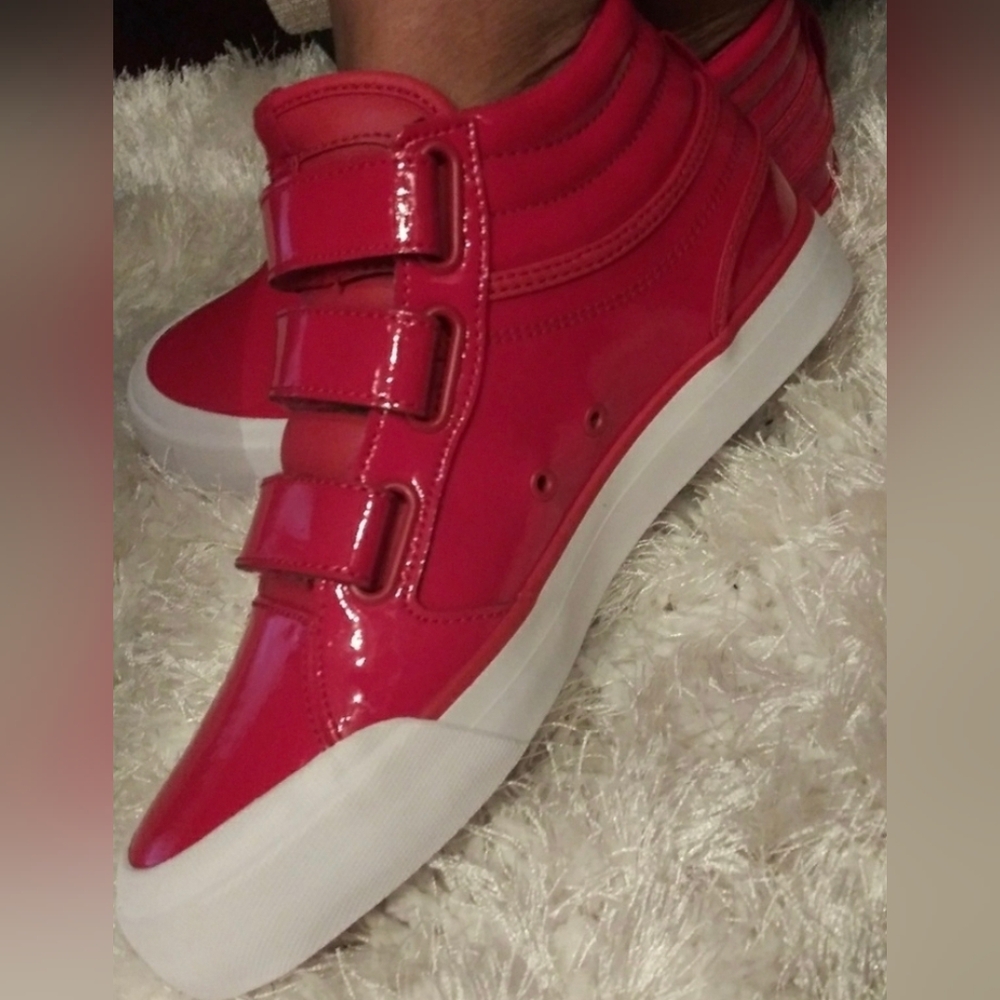 DC Shoes Hi V SE Sneakers